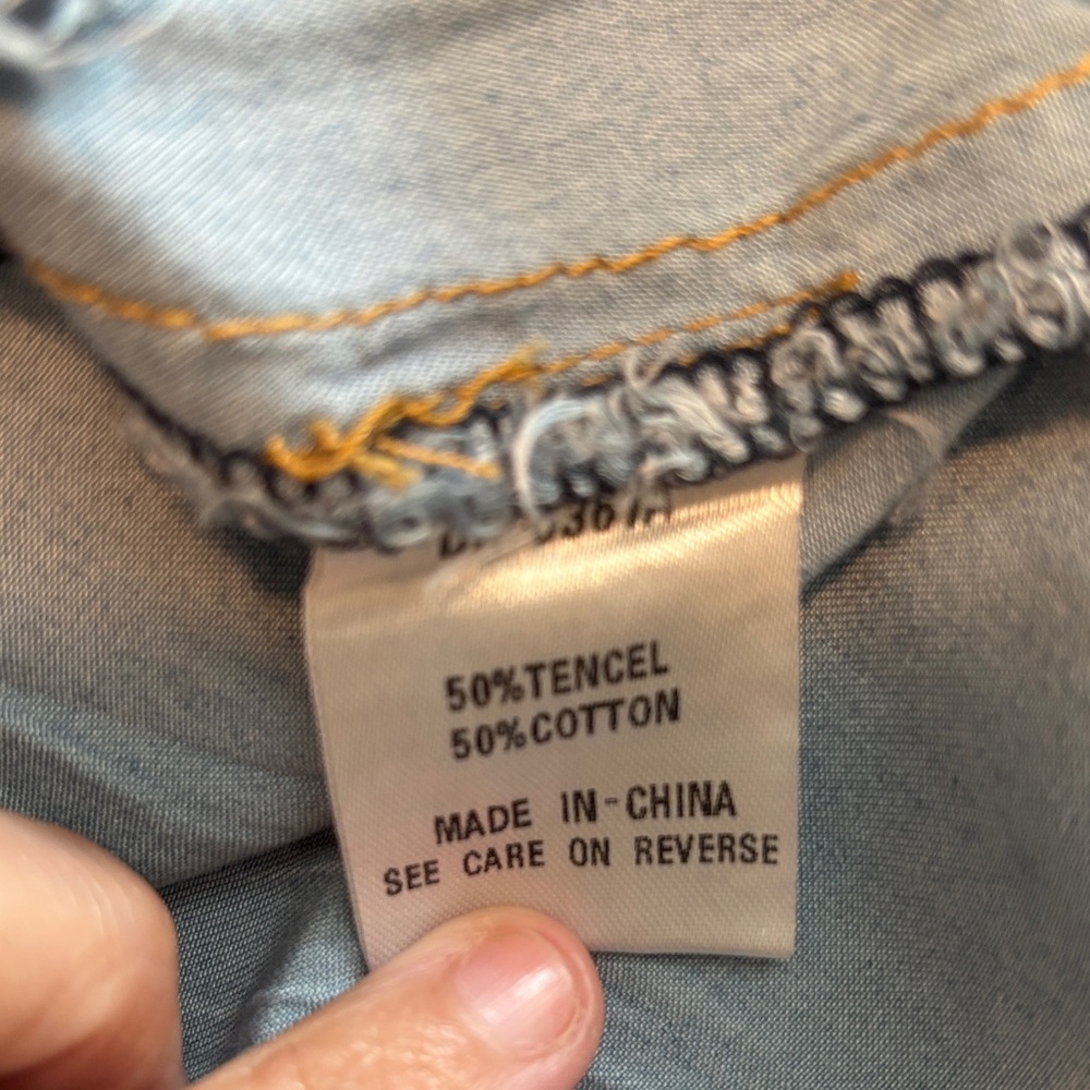 UNIQLO Light Blue Denim Top with Contrast Stitching - Small - Picture 4 of 4
